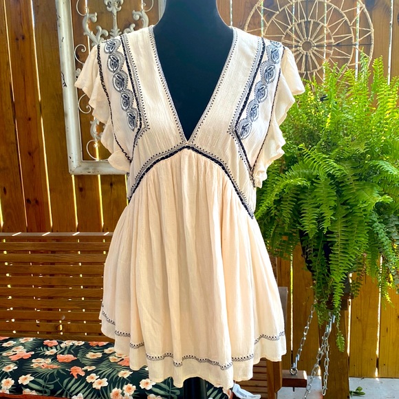 FREE PEOPLE Ivory Embroidered Falling Water Tunic Top | Size Small - Picture 1 of 10